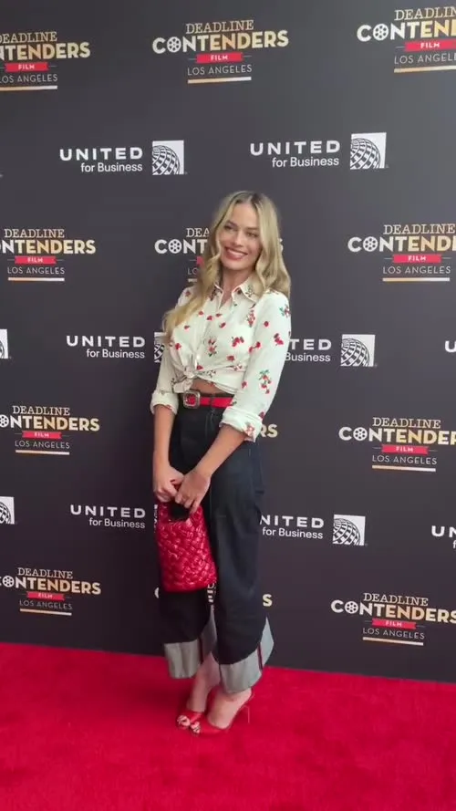 Margot Robbie - Video