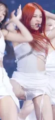 Huh Yunjin 허윤진 | LESSERAFIM - Video
