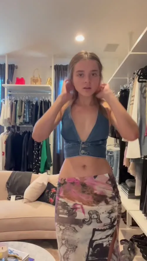 Charlotte Lawrence - Video #156955