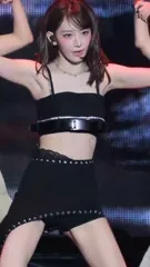 Sakura Miyawaki 宮脇 咲良 | LESSERAFIM - Video