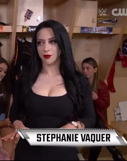 Stephanie Vaquer - Video #127325
