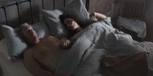 Phoebe Tonkin - Video