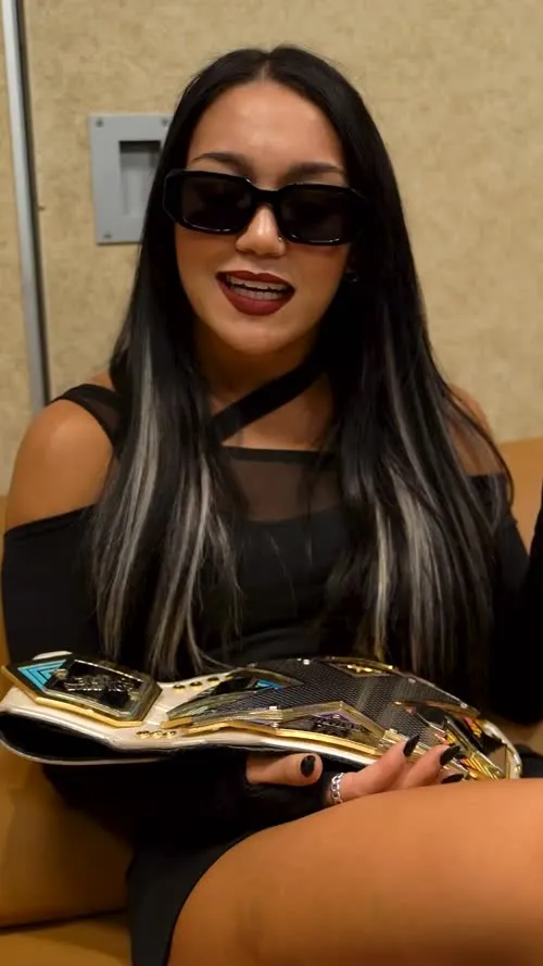Roxanne Perez/Rok-C - WWE NXT - Video