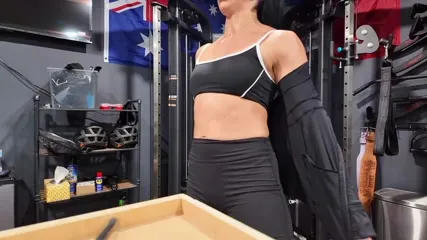 Indi Hartwell - Video