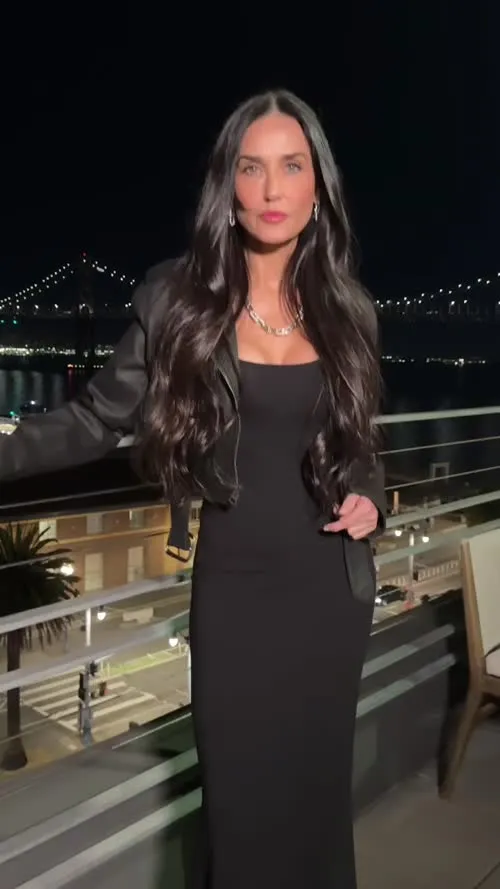 Demi Moore - Video