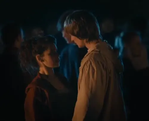Emilia Clarke - Video #131064
