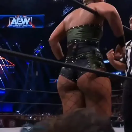 Toni Storm - Video