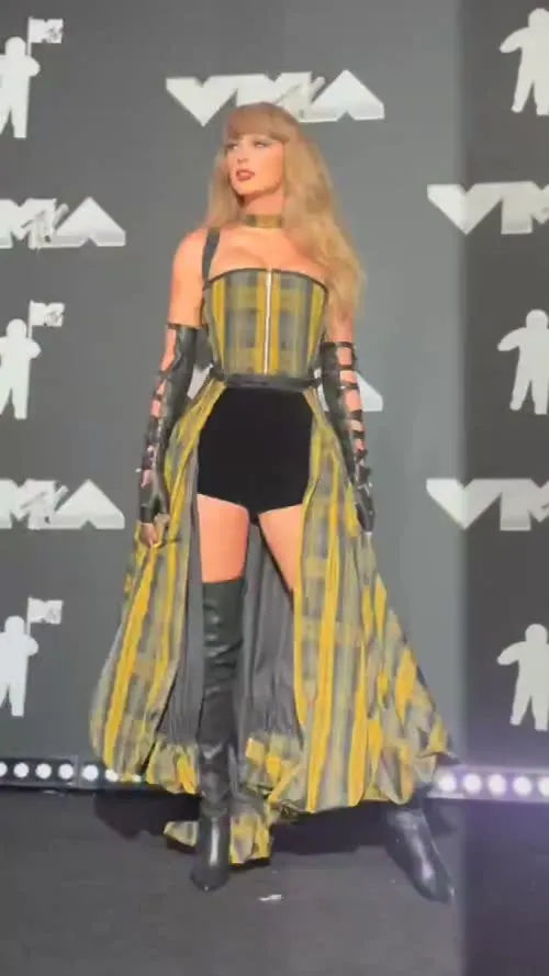 Taylor Swift - Video #375639