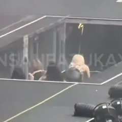 Rosé || Roseanne Park - BLΛƆKPIИK ( BLACKPINK ) - E7uonmyxjjo