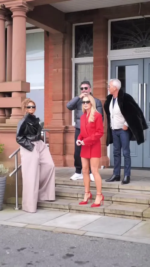 Amanda Holden - Video