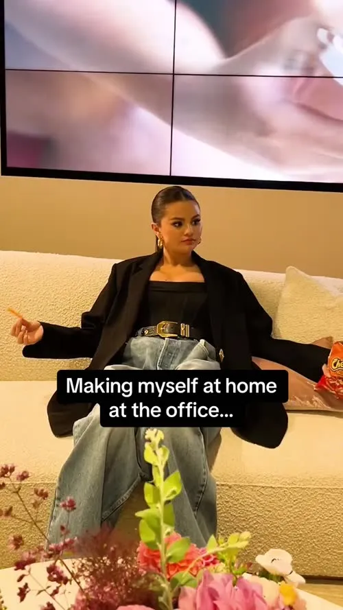 Selena Gomez - Video