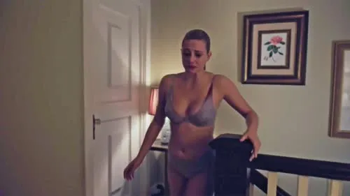 Lili Reinhart - Video