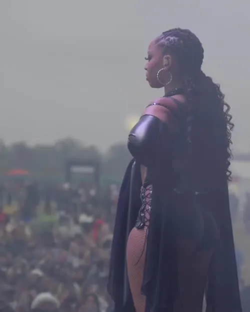 Chloe Bailey - Video