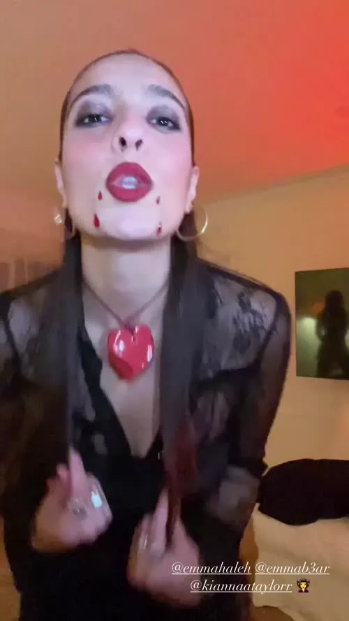 Natalie alyn lind - Video