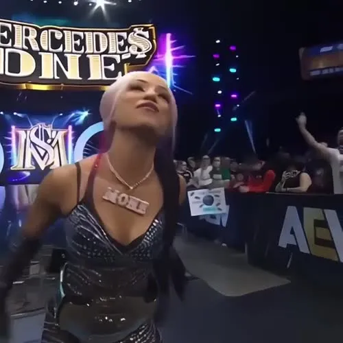 WWE/AEW Sasha Banks | Mercedes Moné - Video