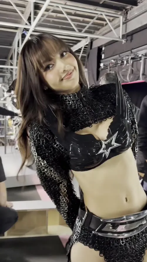 Lisa | BLΛƆKPIИK (Blackpink) - Video