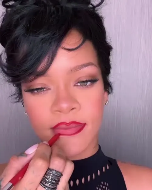 Rihanna - Video