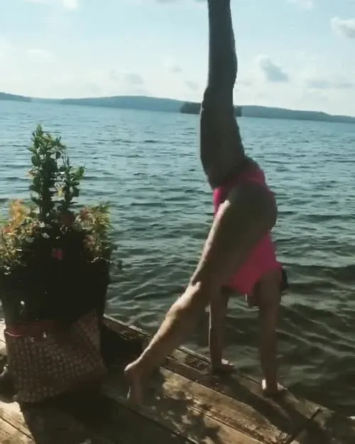 Hilary Duff - Video
