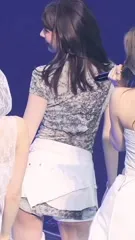 Sakura Miyawaki 宮脇 咲良 | LESSERAFIM - Video