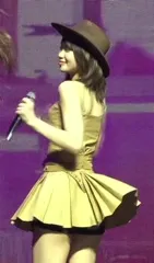 Kim Chaewon 김채원 [Le Sserafim] - Ei59VoBYWGo