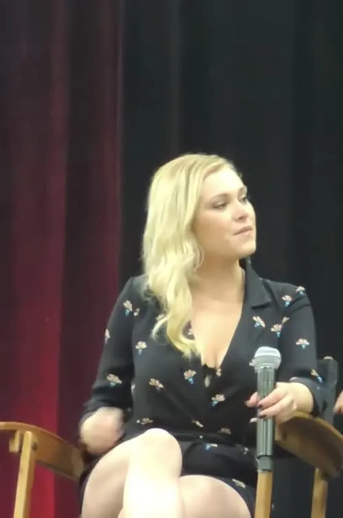 Eliza Taylor - Video