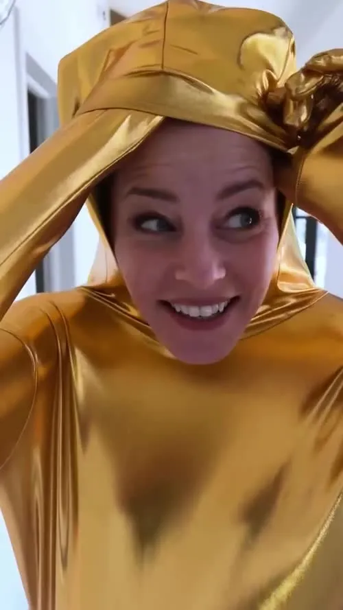 Elizabeth Banks - Video