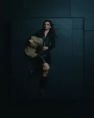 Emily Ratajkowski - Coveteur