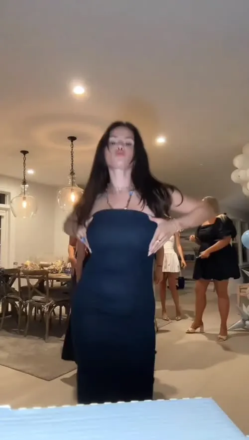 Selena Gomez - 10D