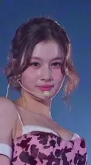 Minatozaki Sana (TWICE) - Video #186627
