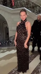 Ester Exposito - Video
