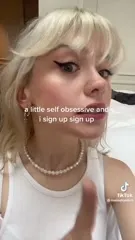 Maisie Peters - Video