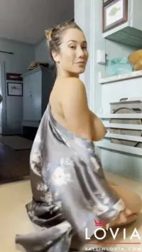 Eva Lovia / Fallinlovia - Tub