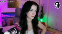 Evelyn Claire - 08102025-1