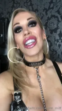 Rebecca More / Rebecca Moore - Video