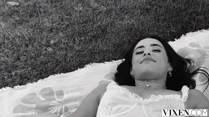 Daisy Pheonix - Video