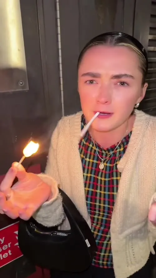 Maisie Williams - Video