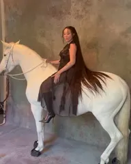 Noah Cyrus - Video