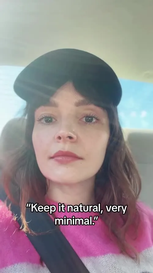 Lauren Mayberry (Singer) - Video