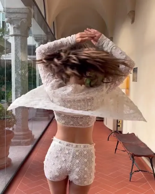Daisy Edgar-Jones - Video