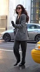 Anne Hathaway - Video