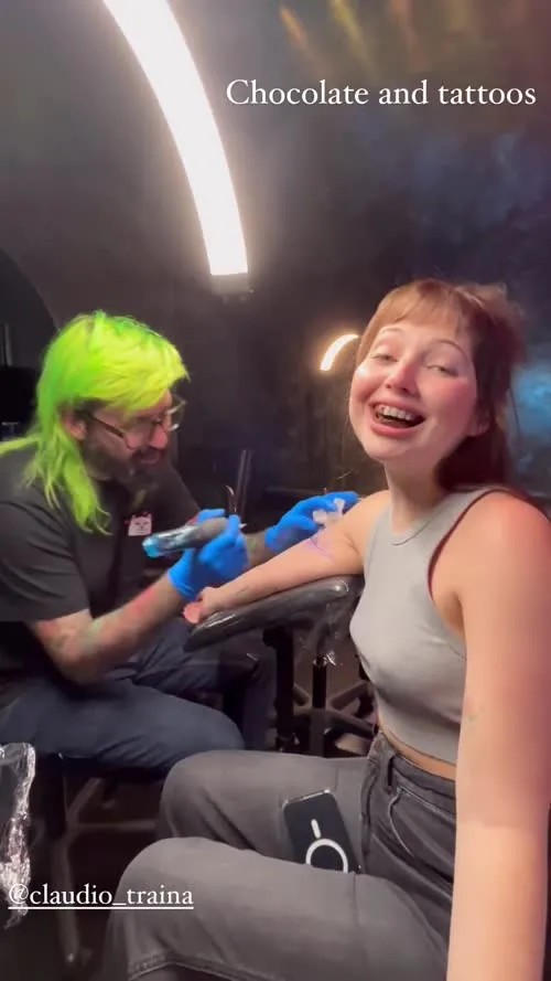 Sammi Hanratty - Video