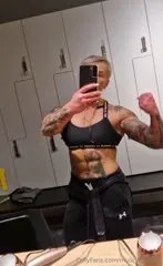 crazyxbody / musclegirlxxx - Video #412805