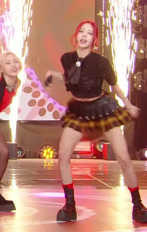 Yuna - ITZY (유나, Shin Yu Na) - Video