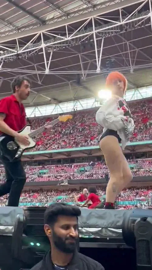 Hayley Williams - Video
