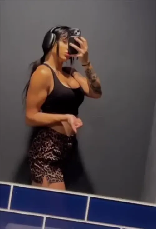Cora Jade | elaynablack - Video