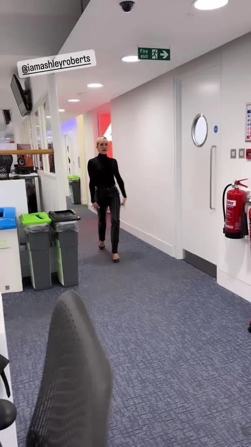 Amanda Holden - Video #311439