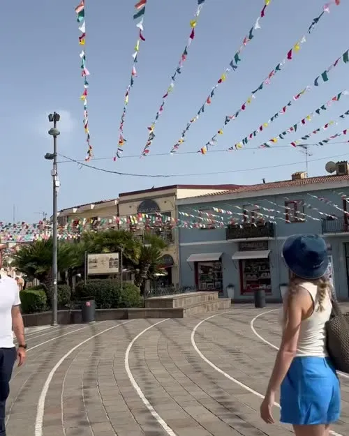Brie Larson - Video