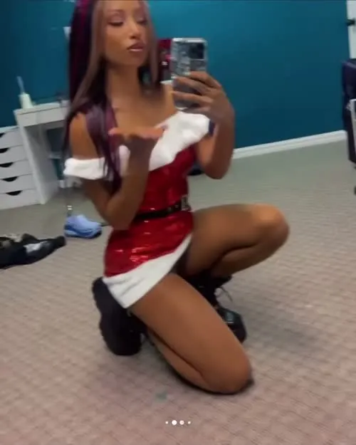 WWE/AEW Sasha Banks | Mercedes Moné - Video