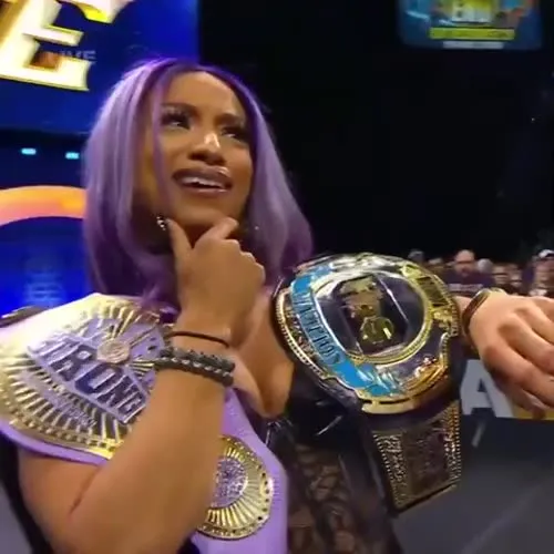 WWE/AEW Sasha Banks | Mercedes Moné - Video