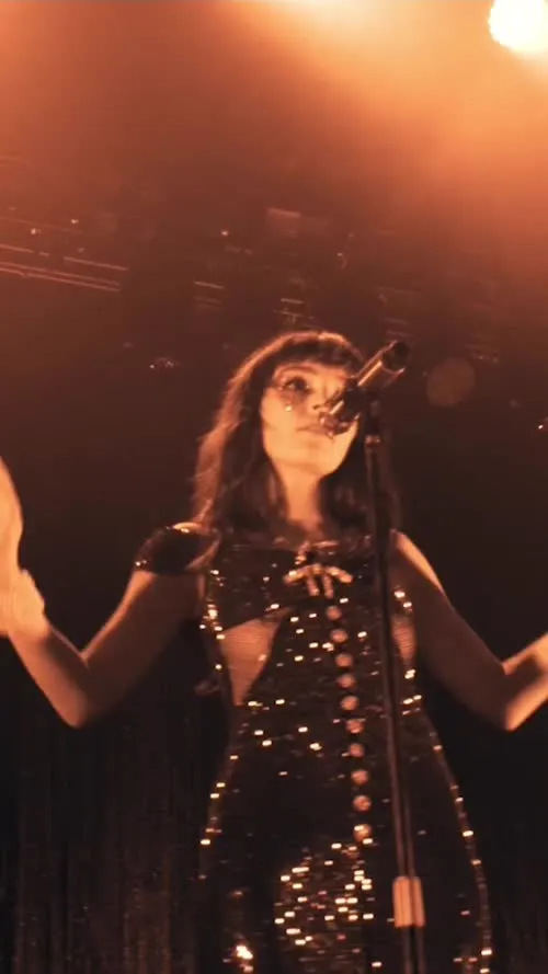 Lauren Mayberry (Singer) - Video #302235